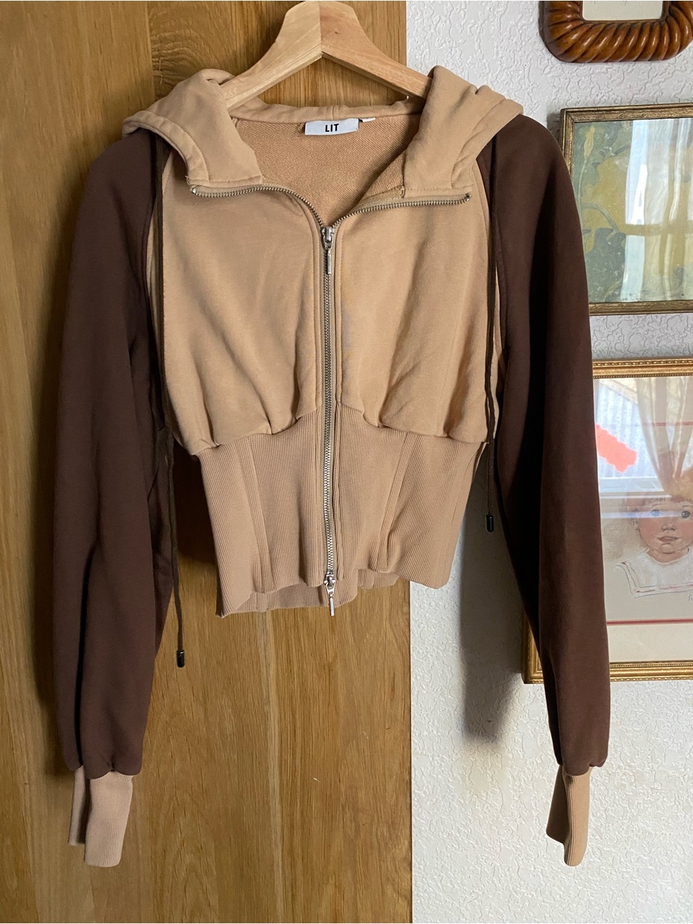 LIT Two-Tone Cropped Hoodie Jacket in Beige and Brown